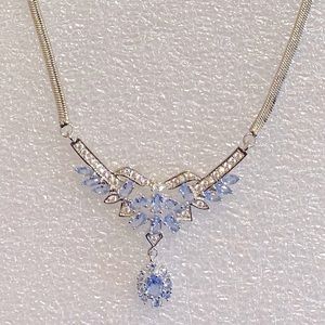 Luxury Tanzanite Necklace (925 silver sterling)